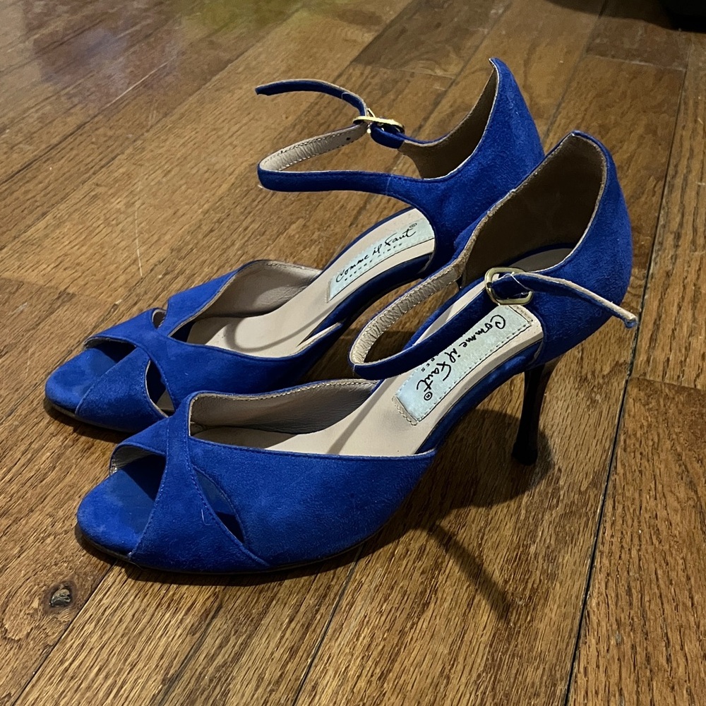 35 comme il faut Blue Suede